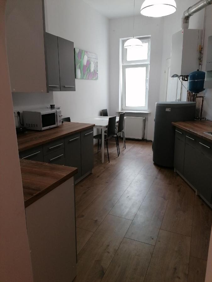Hostel Tulip - Pokoj Jednoosobowy Nr 3 Ze Wspolna Lazienka I Kuchnia 什切青 外观 照片