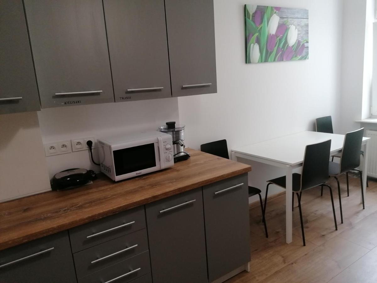 Hostel Tulip - Pokoj Jednoosobowy Nr 3 Ze Wspolna Lazienka I Kuchnia 什切青 外观 照片